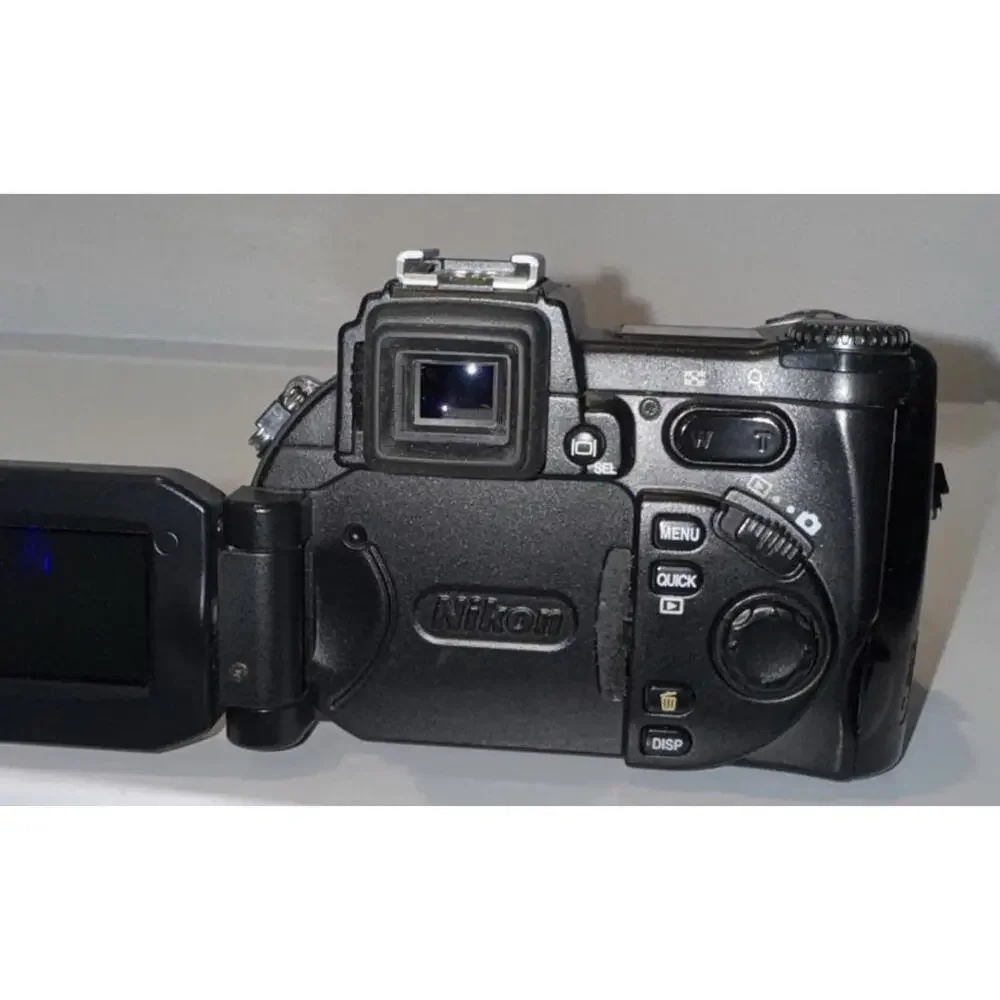Nikon coolpix 5700